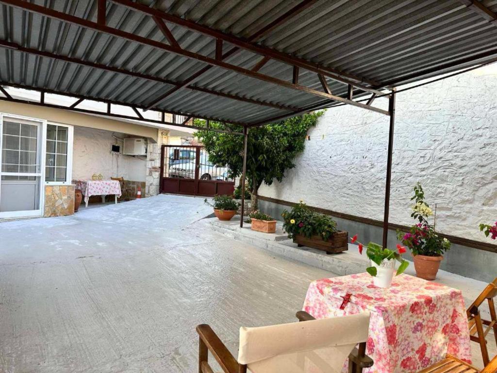 Stelios Home Vrasna Exterior photo